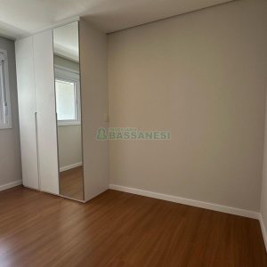 Apartamento com 125m², 3 dormitórios, 2 vagas, no bairro Madureira em Caxias do Sul para Comprar