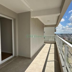 Apartamento com 125m², 3 dormitórios, 2 vagas, no bairro Madureira em Caxias do Sul para Comprar