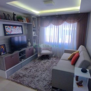 Apartamento com 65m², 2 dormitórios, no bairro Madureira em Caxias do Sul para Comprar