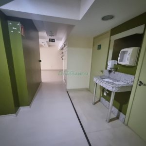 Loja com 560m², no bairro Lourdes em Caxias do Sul para Alugar