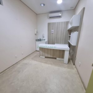 Loja com 560m², no bairro Lourdes em Caxias do Sul para Alugar