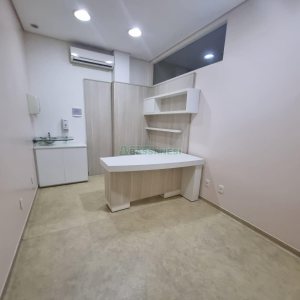 Loja com 560m², no bairro Lourdes em Caxias do Sul para Alugar