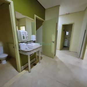 Loja com 560m², no bairro Lourdes em Caxias do Sul para Alugar