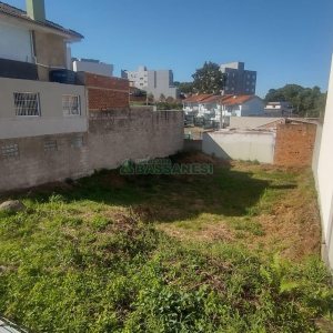 Terreno com 364m², no bairro Santa Lúcia em Caxias do Sul para Comprar