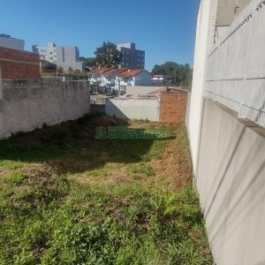Terreno com 364m², no bairro Santa Lúcia em Caxias do Sul para Comprar