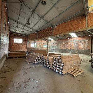 Pavilhão com 1000m², no bairro Sagrada Família em Caxias do Sul para Alugar
