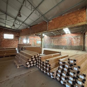 Pavilhão com 1000m², no bairro Sagrada Família em Caxias do Sul para Alugar