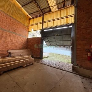 Pavilhão com 1000m², no bairro Sagrada Família em Caxias do Sul para Alugar