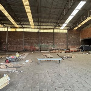 Pavilhão com 1000m², no bairro Sagrada Família em Caxias do Sul para Alugar