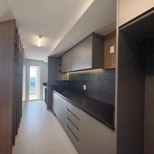 Apartamento com 130m², 3 dormitórios, 2 vagas, no bairro Petrópolis em Caxias do Sul para Alugar