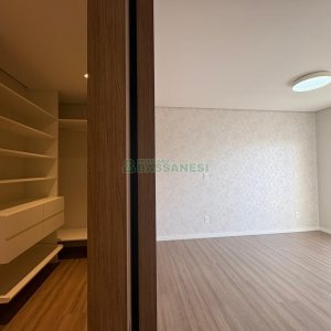 Apartamento com 130m², 3 dormitórios, 2 vagas, no bairro Petrópolis em Caxias do Sul para Alugar
