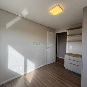 Apartamento com 130m², 3 dormitórios, 2 vagas, no bairro Petrópolis em Caxias do Sul para Alugar