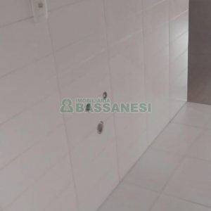 Apartamento com 55m², 2 dormitórios, 1 vaga, no bairro Nossa Senhora da Saúde em Caxias do Sul para Alugar