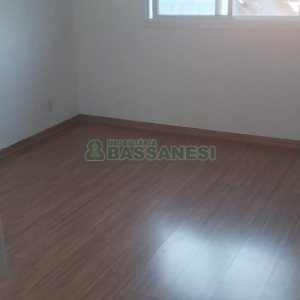 Apartamento com 55m², 2 dormitórios, 1 vaga, no bairro Nossa Senhora da Saúde em Caxias do Sul para Alugar