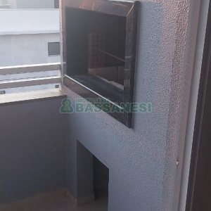 Apartamento com 55m², 2 dormitórios, 1 vaga, no bairro Nossa Senhora da Saúde em Caxias do Sul para Alugar