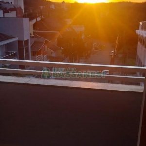 Apartamento com 55m², 2 dormitórios, 1 vaga, no bairro Nossa Senhora da Saúde em Caxias do Sul para Alugar