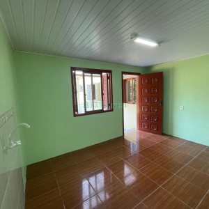 Casa com 350m², 6 dormitórios, 3 vagas, no bairro Cidade Nova em Caxias do Sul para Comprar
