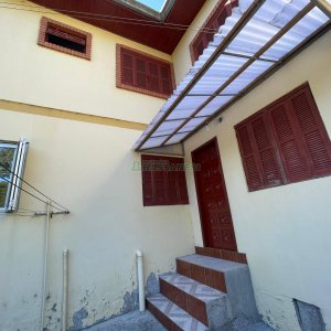 Casa com 350m², 6 dormitórios, 3 vagas, no bairro Cidade Nova em Caxias do Sul para Comprar
