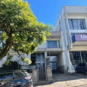 Predio com 957m², no bairro Rio Branco em Caxias do Sul para Comprar