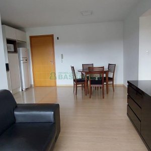 Apartamento com 70m², 3 dormitórios, 1 vaga, no bairro Madureira em Caxias do Sul para Alugar
