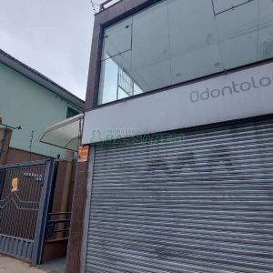 Sala, no bairro São Pelegrino em Caxias do Sul para Alugar ou Comprar