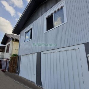 Casa Mobiliada com 157m², 3 dormitórios, 3 vagas, no bairro Bela Vista em Caxias do Sul para Alugar