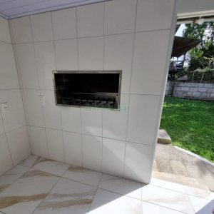 Casa Mobiliada com 157m², 3 dormitórios, 3 vagas, no bairro Bela Vista em Caxias do Sul para Alugar