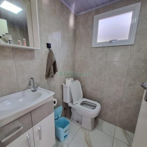 Casa Mobiliada com 157m², 3 dormitórios, 3 vagas, no bairro Bela Vista em Caxias do Sul para Alugar