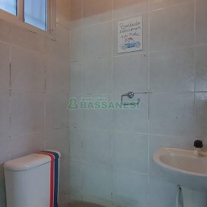 Pavilhão com 250m², no bairro Colina Sorriso em Caxias do Sul para Alugar
