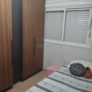 Apartamento com 54m², 2 dormitórios, 1 vaga, no bairro Santa Lúcia em Caxias do Sul para Comprar