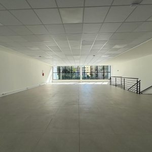 Loja com 350m², no bairro Centro em Caxias do Sul para Alugar