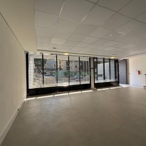 Loja com 350m², no bairro Centro em Caxias do Sul para Alugar