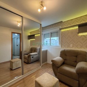 Apto Mobiliado com 76m², 2 dormitórios, 2 vagas, no bairro Madureira em Caxias do Sul para Alugar