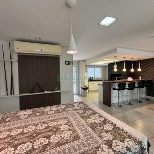 Apto Mobiliado com 76m², 2 dormitórios, 2 vagas, no bairro Madureira em Caxias do Sul para Alugar
