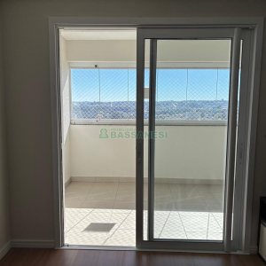 Apartamento com 86m², 2 dormitórios, 2 vagas, no bairro Villagio Iguatemi em Caxias do Sul para Alugar