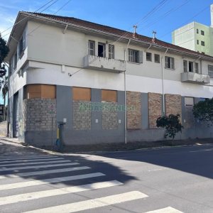 Loja com 1800m², no bairro Centro em Caxias do Sul para Alugar