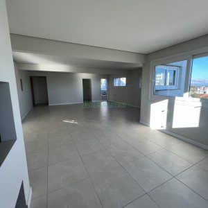 Apartamento com 349m², 3 dormitórios, 2 vagas, no bairro Lourdes em Caxias do Sul para Comprar