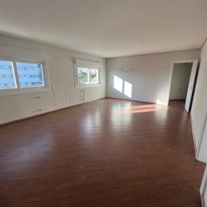 Apartamento com 349m², 3 dormitórios, 2 vagas, no bairro Lourdes em Caxias do Sul para Comprar