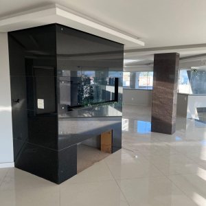 Apartamento com 349m², 3 dormitórios, 2 vagas, no bairro Lourdes em Caxias do Sul para Comprar