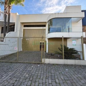 Pavilhão com 450m², no bairro São José em Caxias do Sul para Alugar