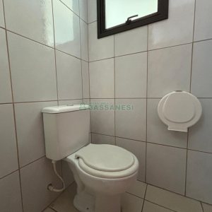 Pavilhão com 450m², no bairro São José em Caxias do Sul para Alugar