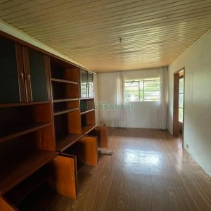 Casa com 175m², 3 dormitórios, 2 vagas, no bairro Jardim América em Caxias do Sul para Comprar