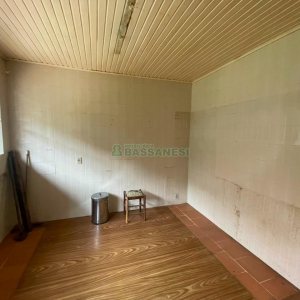 Casa com 175m², 3 dormitórios, 2 vagas, no bairro Jardim América em Caxias do Sul para Comprar