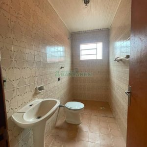 Casa com 175m², 3 dormitórios, 2 vagas, no bairro Jardim América em Caxias do Sul para Comprar