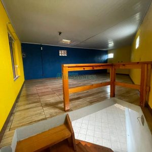 Casa com 180m², 3 dormitórios, 2 vagas, no bairro Jardim América em Caxias do Sul para Comprar
