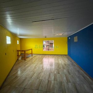 Casa com 180m², 3 dormitórios, 2 vagas, no bairro Jardim América em Caxias do Sul para Comprar