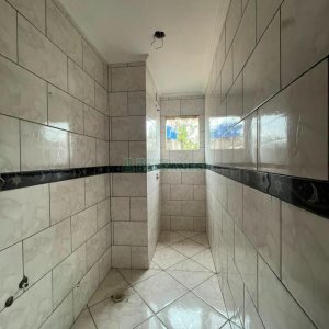 Casa com 180m², 3 dormitórios, 2 vagas, no bairro Jardim América em Caxias do Sul para Comprar