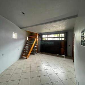Casa com 180m², 3 dormitórios, 2 vagas, no bairro Jardim América em Caxias do Sul para Comprar