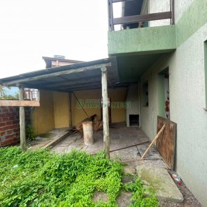 Casa com 180m², 3 dormitórios, 2 vagas, no bairro Jardim América em Caxias do Sul para Comprar