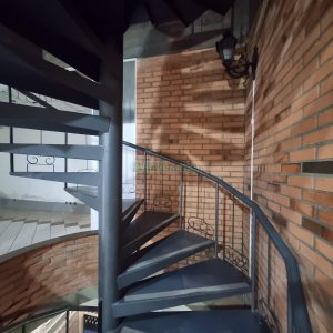 Casa Comercial com 270m², 4 vagas, no bairro Exposição em Caxias do Sul para Alugar